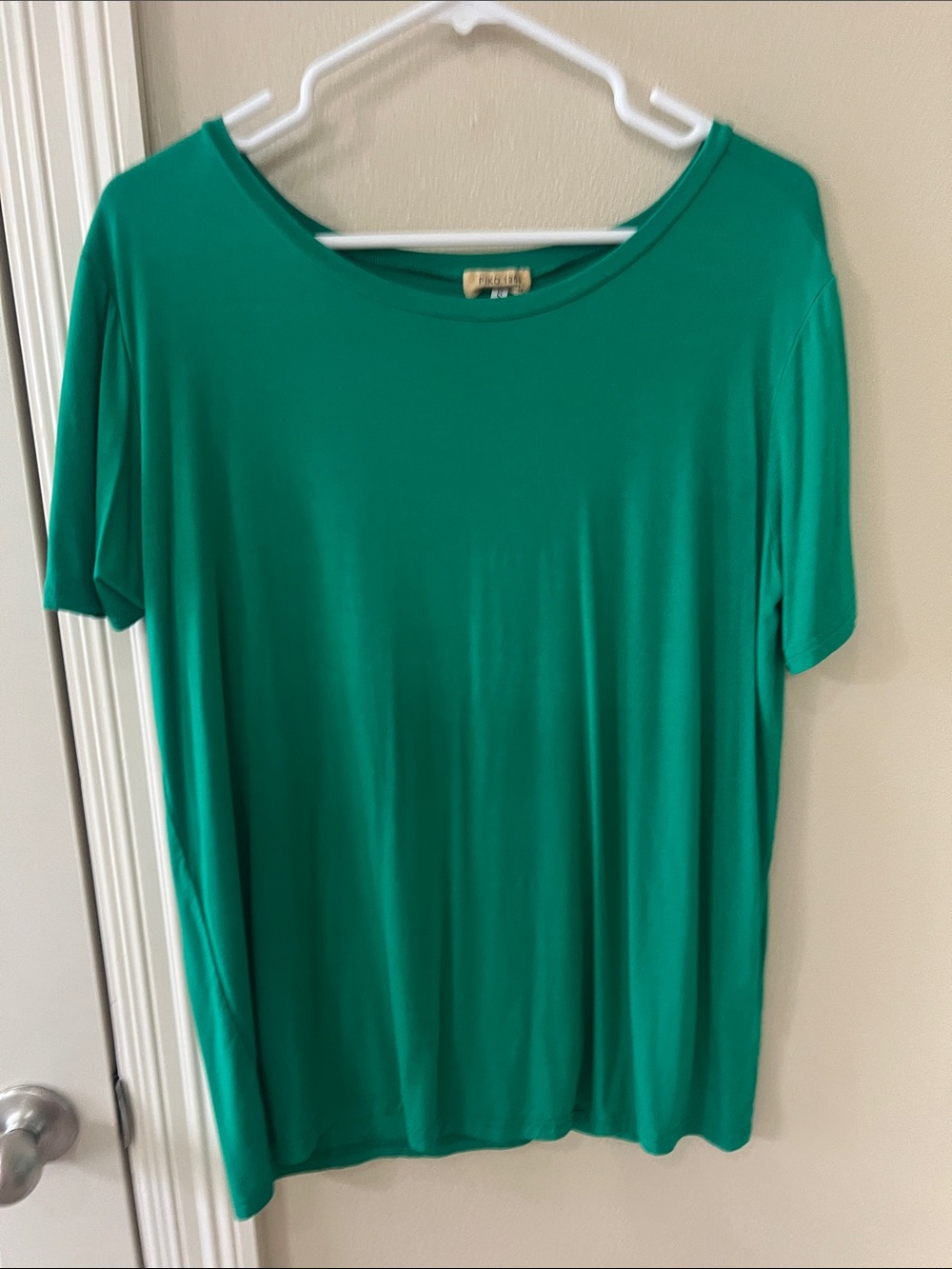 Piko 1988 Short Sleeve Crew Tee in emerald green